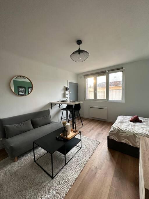 Appartement Proche Paris Et Metro - Parking Prive Maisons-Alfort Bagian luar foto